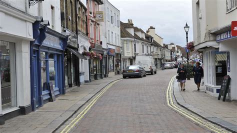 A maritime county in southeast england bordered by east sussex, surrey, greater london, the north sea and the english channel. Cyclist debate for Faversham town centre