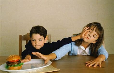 The 10 Commandments Of Dealing With Sibling Rivalry