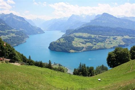 Beautiful Lakes To Visit In Switzerland Holidays To Switzerland