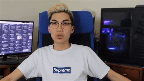 This right here is a hair tutorial for men, if you wanna get your hair twisty without using the sponge, this is how you do it. ricegum roast | Tumblr