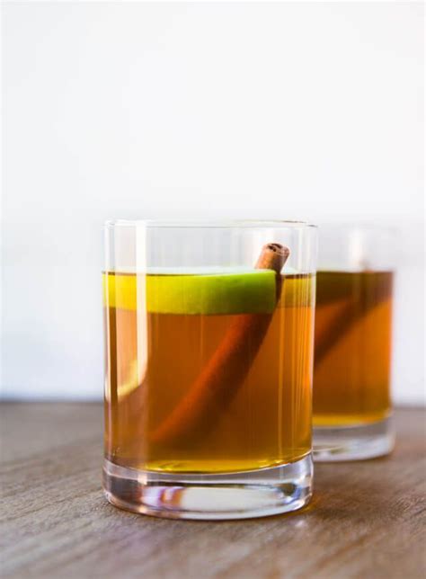 The apple pie portion of this cocktail is made using apple juice and spiced apple cider blended and boiled with brown sugar, granulated sugar, and cinnamon sticks. Apple Pie Moonshine | Moonshine recipes, Apple pie ...