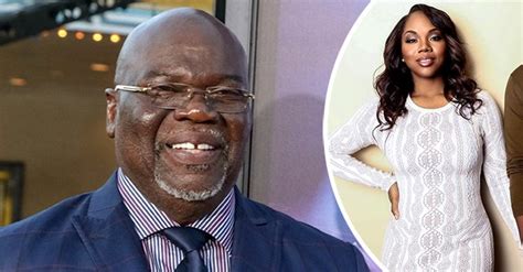 Td Jakes Daughter Sarah Shows Off Her Curves In Figure Hugging White
