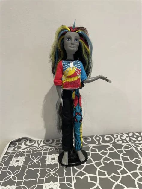 MONSTER HIGH MANSTER Doll Neighthan Rot Freaky Fusion Not Complete