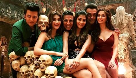 Housefull 4 Budget Hit Or Flop Box Office Screen Count Poster Star