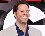 What Movies And TV Shows Has Ike Barinholtz Been In And What Is His Net ...