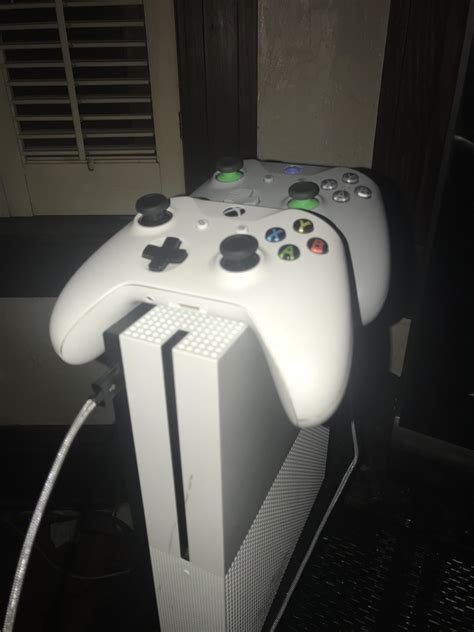 You Didnt Know The Xbox 1s Was Designed To Perfectly Hold Your