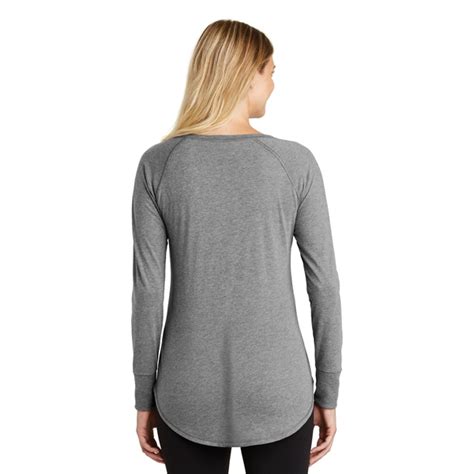 District Womens Perfect Tri Long Sleeve Tunic Tee Item Dt132l