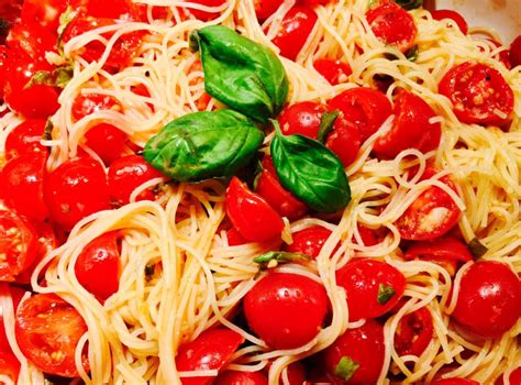 1 pound dried pasta (linguine fini works well here). Ina's Summer Garden Pasta