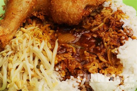 Order from restoran kok siong online or via mobile app we will deliver it to your home or office check menu, ratings and reviews pay online or cash on delivery. Food Review: Zainul Nasi Kandar @ Petaling Jaya