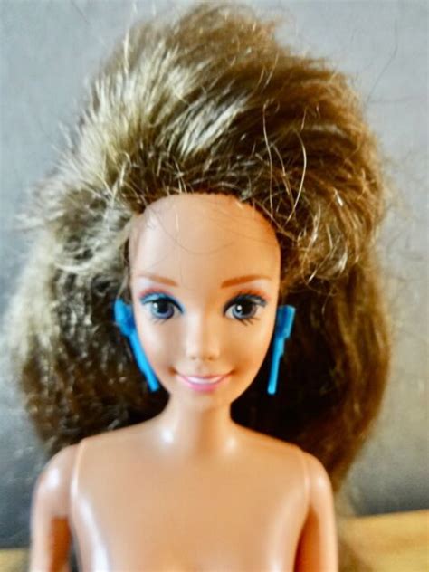 Totally Hair Brunette Barbie Doll 1991 Mattel Model 1117 For Sale
