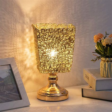 Luxury Bedside Desk Lamp With Metal Wiring Shade Gold