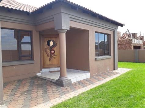Top quality south african house plans. 3 Bedroom House For Sale in Aerorand, Middelburg ...