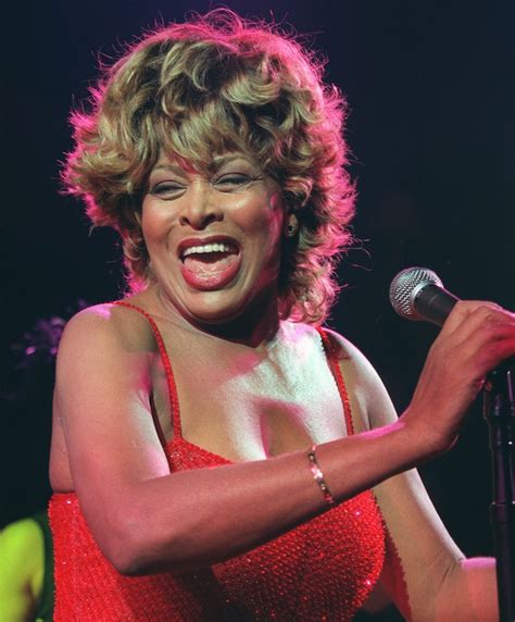 Tina Turner Formally ‘relinquishes Us Citizenship The Washington Post