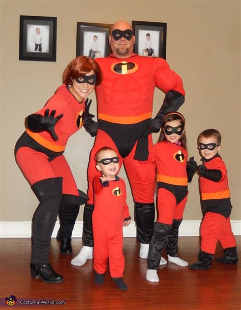 How To Make The Incredibles Halloween Costumes Anns Blog