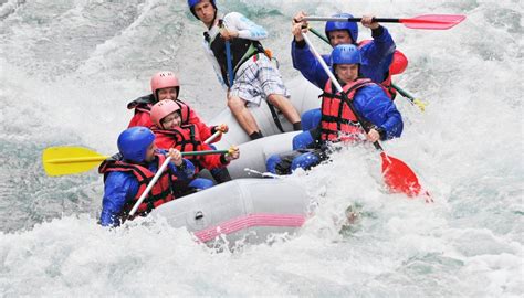 What To Wear White Water Rafting 10best