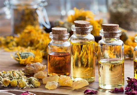 Essential Oils Their Benefits And How To Use Them Cleveland Clinic