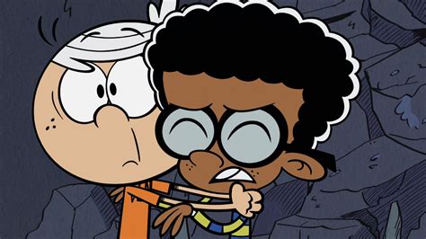 Image S1e20a Linc And Clyde Hugging Scaredpng The Loud House