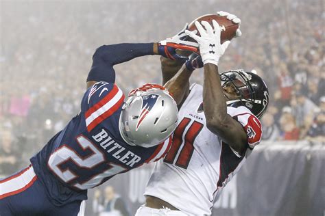 Please download one of our supported browsers. 11 all-time great photos of Julio Jones making amazing catches