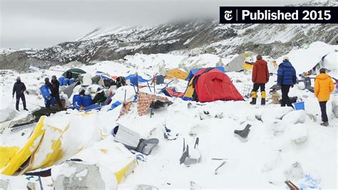 Everest Climbers Are Killed As Nepal Quake Sets Off Avalanche The New York Times