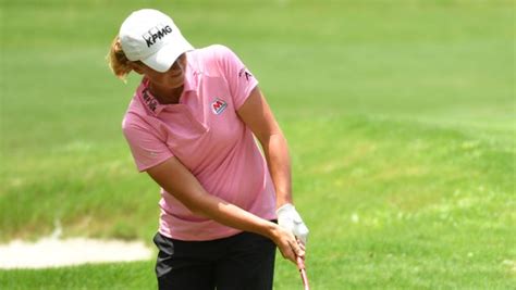 Kpmg To Pay Lpga Golfer Stacy Lewis Contract Even On Maternity Leave