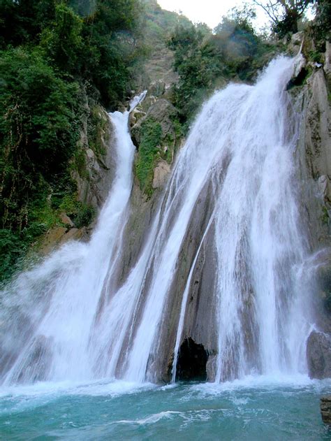 Kempty Falls Mussoorie Images Timings Hotels Weather