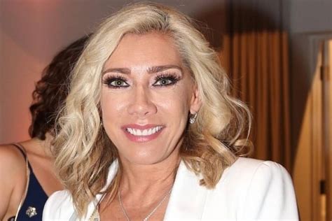 Cynthia Klitbo Posó Completamente Al Natural Sorprendiendo A Sus