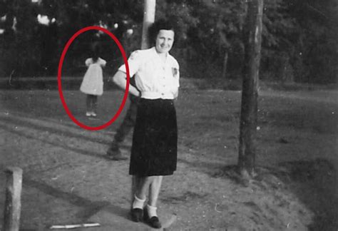 Girl With No Face Woman Discovers Spine Chilling Apparition In Old