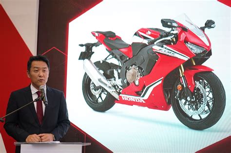 Boon Siew Honda Launched Pcx Hybrid Forza And New Cbr1000rr Fireblade At Klims 2018 Autoworld
