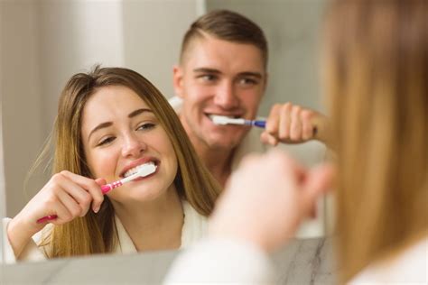 The 9 Mistakes To Avoid While Brushing Your Teeth Hooshout