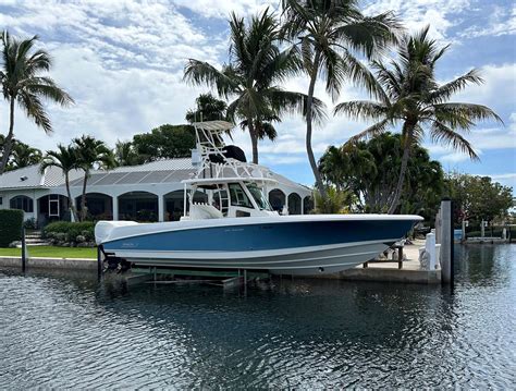 2014 Boston Whaler 350 Outrage Saltwater Fishing For Sale Yachtworld