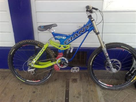 Giant Atx Dh2 Bargin Price Drop For Sale