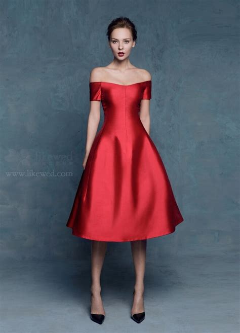 Off The Shoulder Modest Knee Length Red Prom Dresses 2015 With Short Sleeves Lady Evening Gown