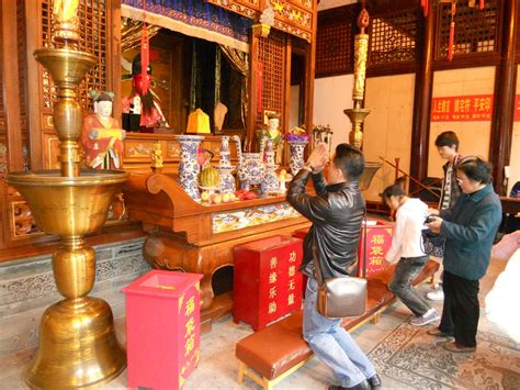 Chinese Religions Beliefs Photo Number 02
