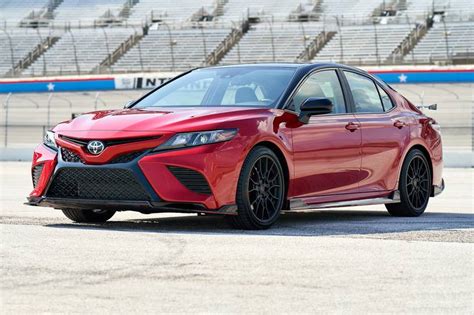 2020 Toyota Camry Pictures 97 Photos Edmunds