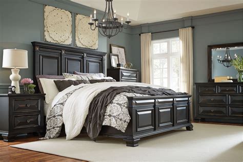 Call, click or visit one of our 8 locations! Black Traditional 4 Piece Queen Bedroom Set - Passages ...