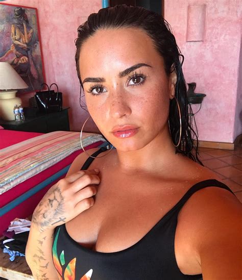 Demi Lovato Hot And Sexy 24 Photos The Fappening