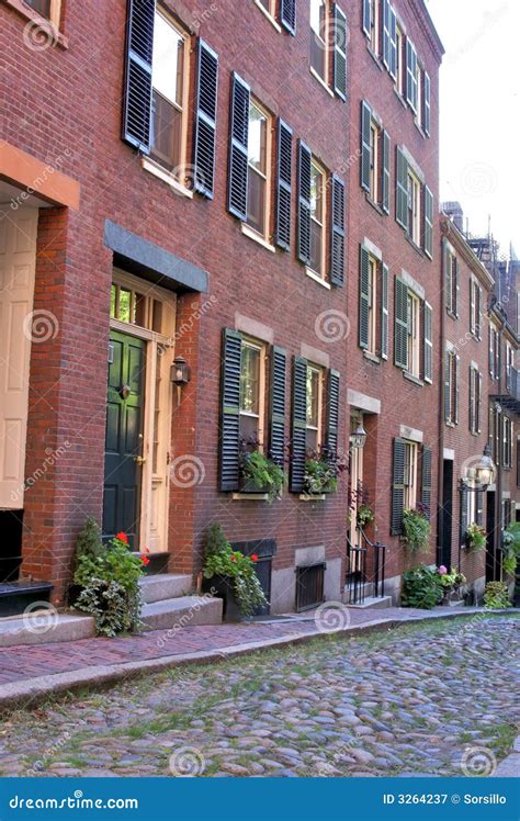Cobblestone Street In Boston Stock Image Image Of Steep Beacon 3264237