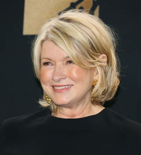 How Martha Stewart Manages To Make 75 Look 45 Hair Cuts Hairstyle