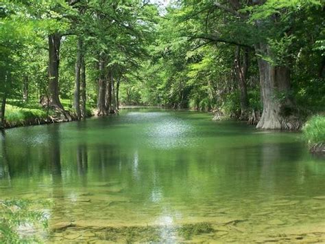 Objek pemandangan alam merupakan salah satu yang danau toba termasuk ke dalam danau vulkanik terindah di indonesia yang tampak seperti lautan yang luas. 15 TEMPAT PEMANDANGAN TERINDAH DI DUNIA | KASKUS