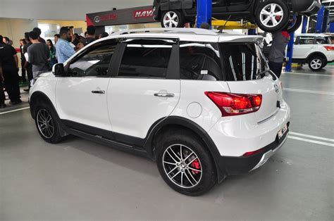 Great wall m4 1.5 en 2015 (15278899154).jpg. GoAuto unveils Great Wall M4 SUV at its first 4S centre ...
