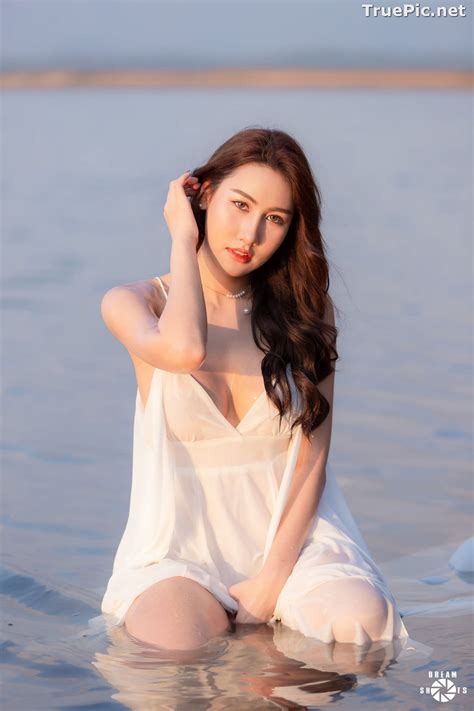 Thailand Model Rungsiya Chuanchom White Sexy Girl And The Beach