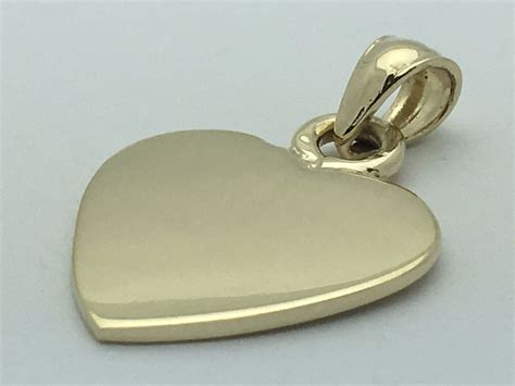 14k Yellow Gold Solid Plain Flat Engravable Heart Charm Pendant 28