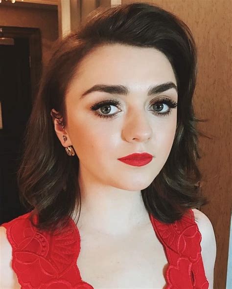 รวมกัน 94 ภาพพื้นหลัง Maisie Williams ภาพยนตร์และรายการโทรทัศน์ อัปเดต