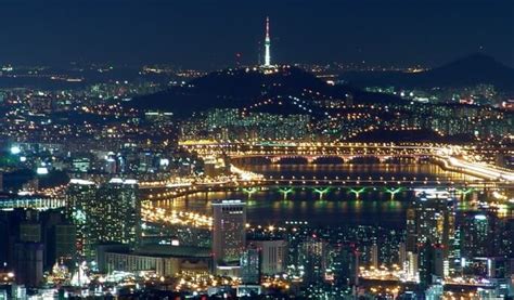 The korean government demands a certain level of english or korean from international students because basic english or korean skills are needed in order to have a comfortable stay in korea. Seoul at Night: Seoul Evening City Tour - Trazy, Korea's ...