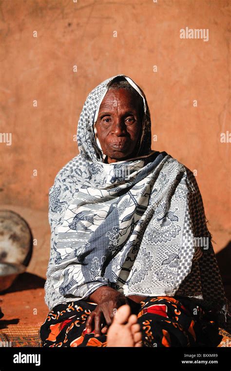 Fulani Woman In Djibo In Northern Burkina Faso Stock Photo Alamy