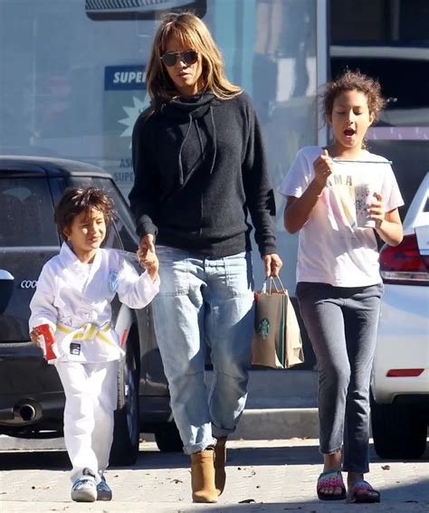 Maceo Robert Martinez Who Is Halle Berry And Olivier Martinez S Son Siamsay