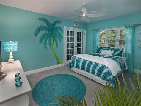 Turn Your Bedroom Into A Soothing Getaway With A Beach