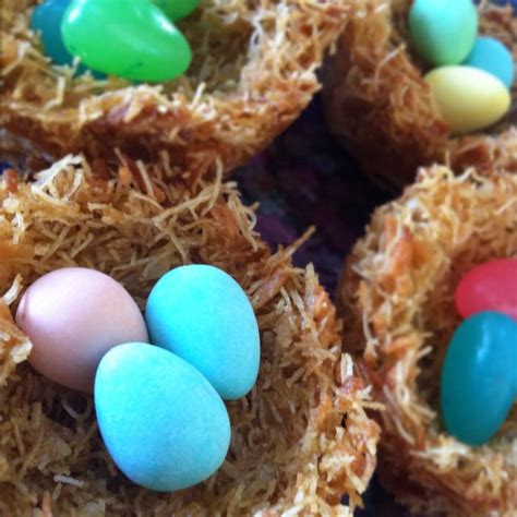 Wholesale cheap price edible bird's nest made in vietnam. Mini edible bird nest with mini eggs for Easter! | Easter ...