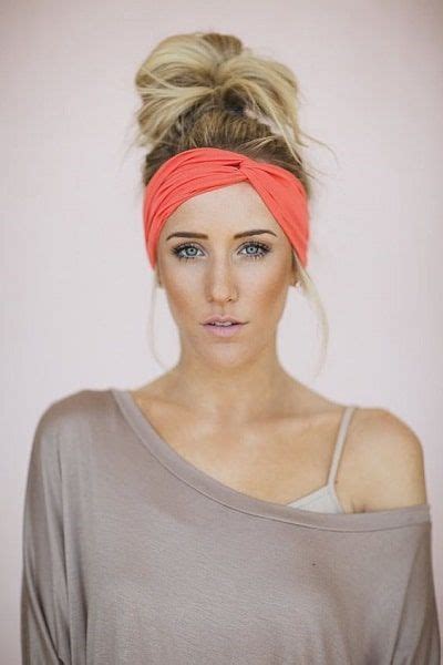 3 Cute Hairstyles With Headbands Tips How To Make Them Headband Hairstyles Scarf Hairstyles