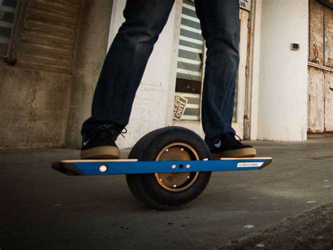 We knew the onewheel+ was going to be a riot to ride, so we whipped it around portland for a week to assess just how practical it is as a commuting vehicle. Onewheel electric skateboard review - Business Insider